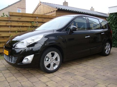 Renault Grand Scénic 1.5 dCi 110 Dynamique (2009)