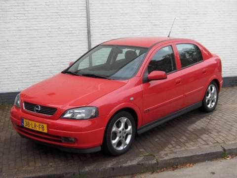 Opel Astra 2.0 DTi-16V Sport Edition II (2003)