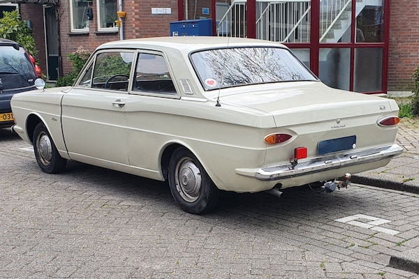 Ford 12M