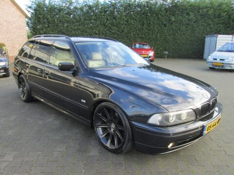 BMW 540i touring Executive (2000)