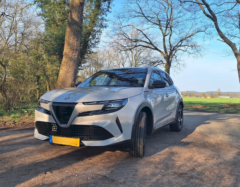 Alfa Romeo Junior Ibrida Speciale (2025)