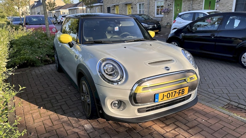 Mini Electric Charged (2019)