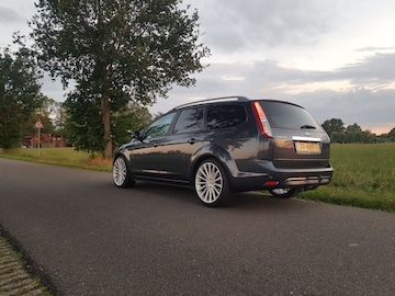 Ford Focus Wagon 2.0 16V Titanium (2009)
