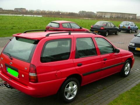 Ford Escort Wagon 1.6i Limited Edition (1996)