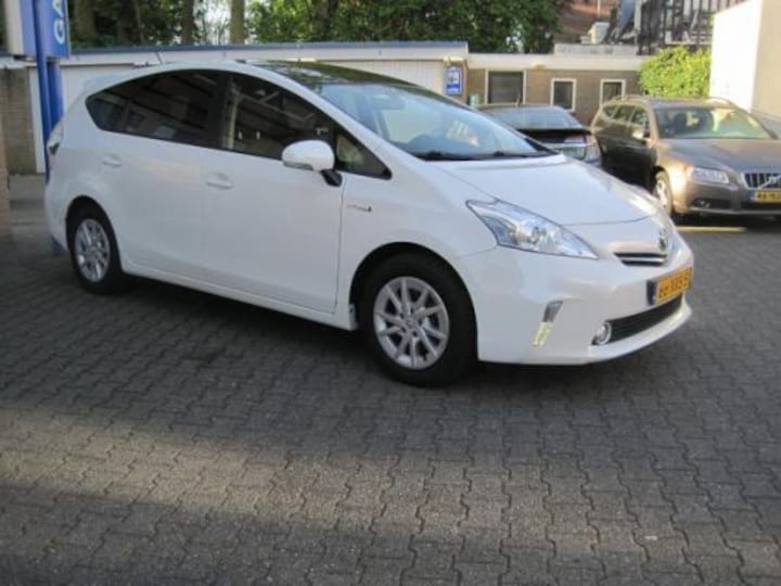 Toyota Prius Wagon 1.8 HSD Aspiration (2012)