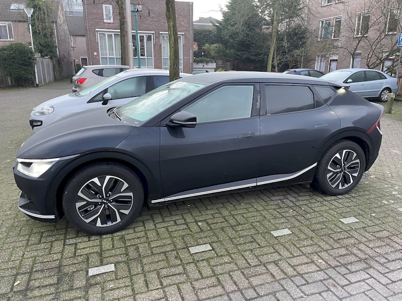 Kia EV6 77.4kWh Plus (2021)