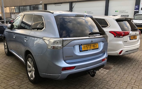 Mitsubishi Outlander PHEV Instyle+