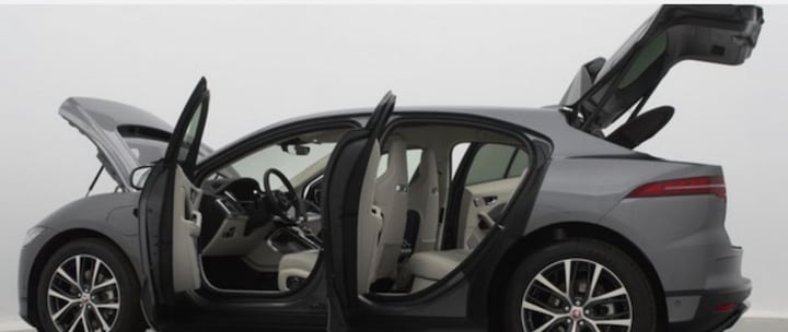 Jaguar I-Pace EV400 First Edition (2018)