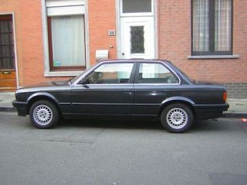 BMW 316 (1987)