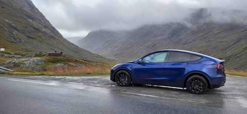Tesla Model Y Long Range AWD