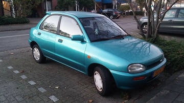 Mazda 121 1.3i GLX (1992)