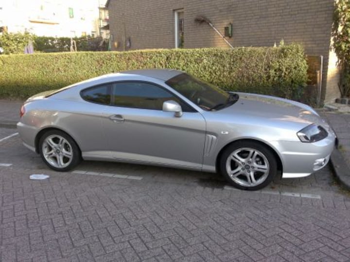 Hyundai Coupé 2.7i V6 FX (2002)