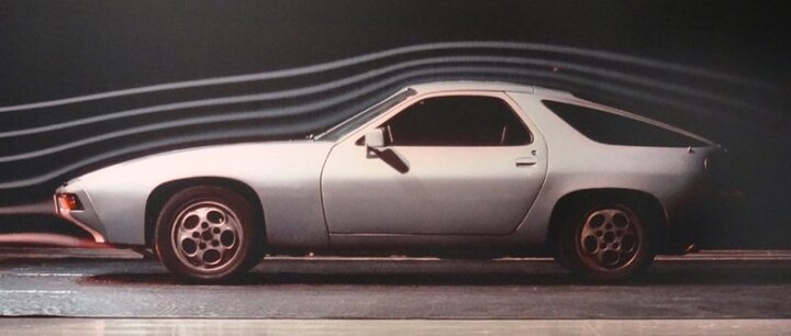 Porsche 928