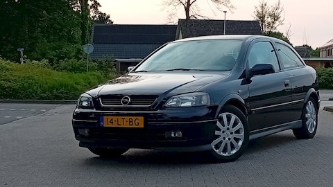 Opel Astra 2.2i-16V Sport Edition II