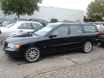 Volvo V70 D5 Summum (2005)
