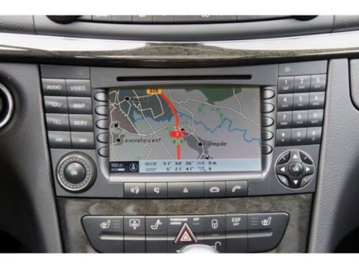 Mercedes-Benz E 320 CDI Avantgarde (2005)