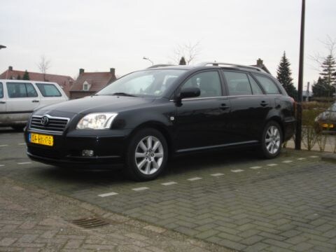Toyota Avensis Wagon 2.0 D-4D Executive (2005)