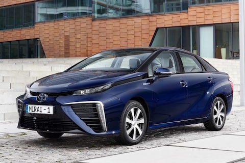 Toyota Mirai FCV Executive (2017)