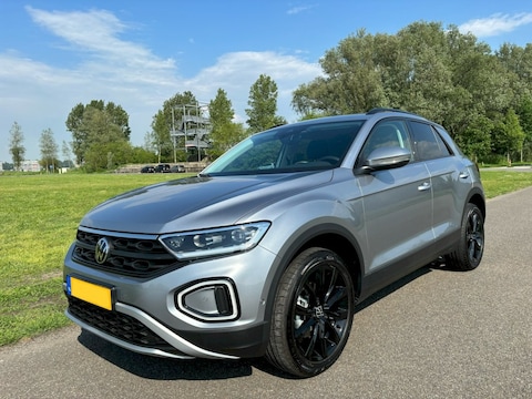 Volkswagen T-Roc 1.5 TSI 150pk Life Edition (2024)