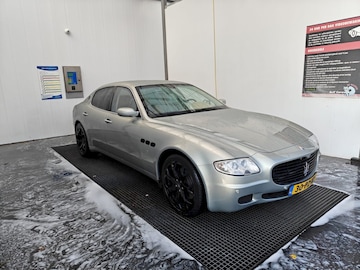 Maserati Quattroporte (2005)