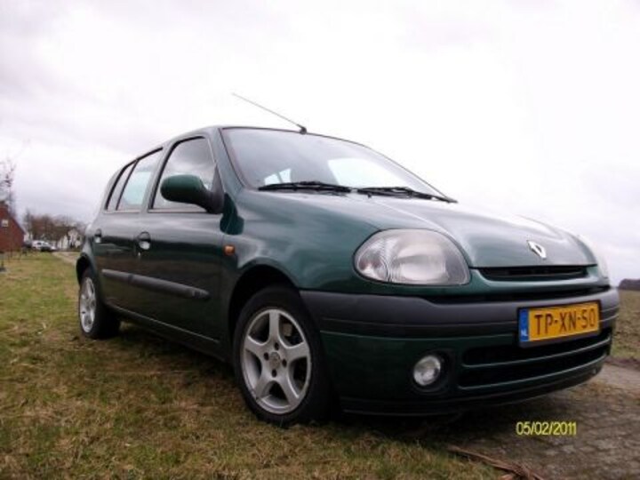 Renault Clio RXE 1.6