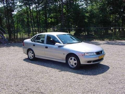 Opel Vectra 1.8i-16V Pearl (1999)