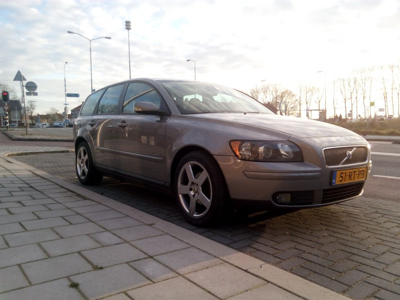 Volvo V50 1.6D Momentum (2005)