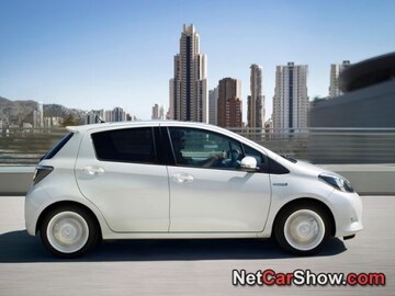 Toyota Yaris 1.5 Full Hybrid Aspiration (2014)