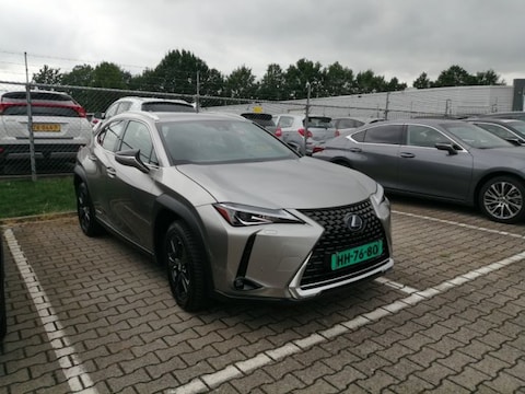 Lexus UX 250h Business Line