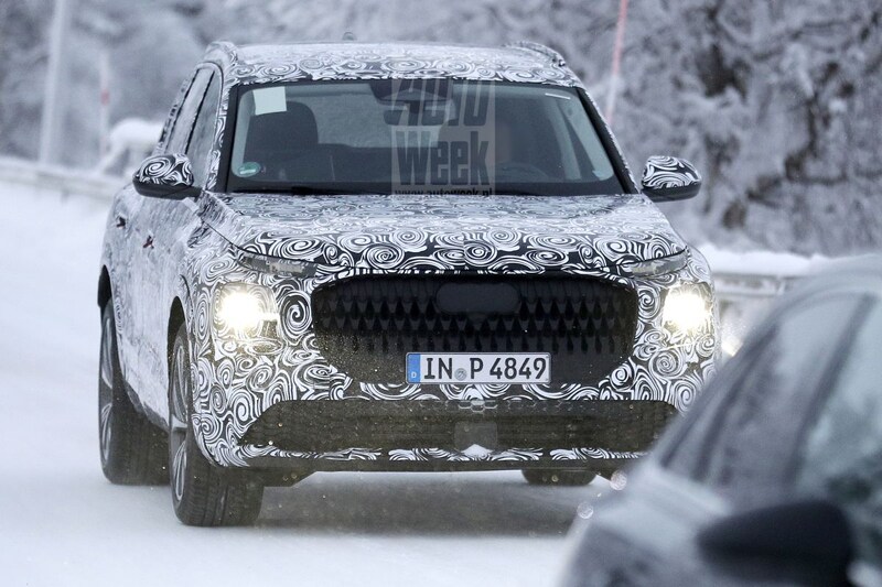 Audi SUV (Q9?) spy shots