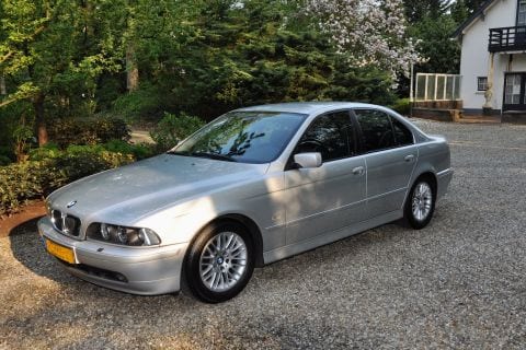 BMW 525d (2001)