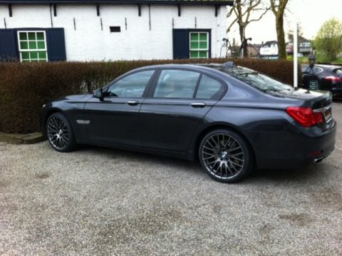BMW 750i High Executive (2008)