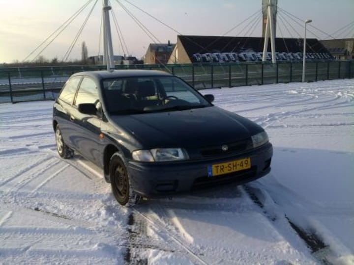 Mazda 323 P 1.3i GLX