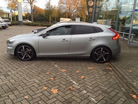 Volvo V40 D4 Business R-Design