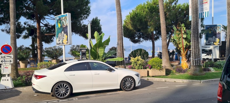 Mercedes-Benz CLA 180 Business Solution Luxury (2020)