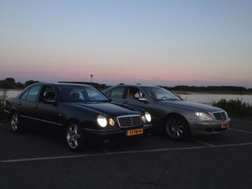 Mercedes-Benz E 300 Turbo Diesel Avantgarde (1998)