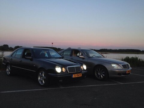 Mercedes-Benz E 300 Turbo Diesel Avantgarde