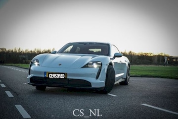 Porsche Taycan (2021)