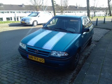 Opel Astra 1.6i GL (1994)