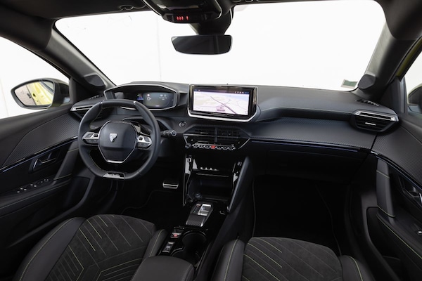 Peugeot 208 e-208 facelift