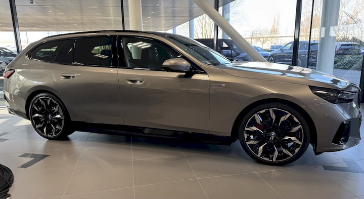 BMW i5 (2025)
