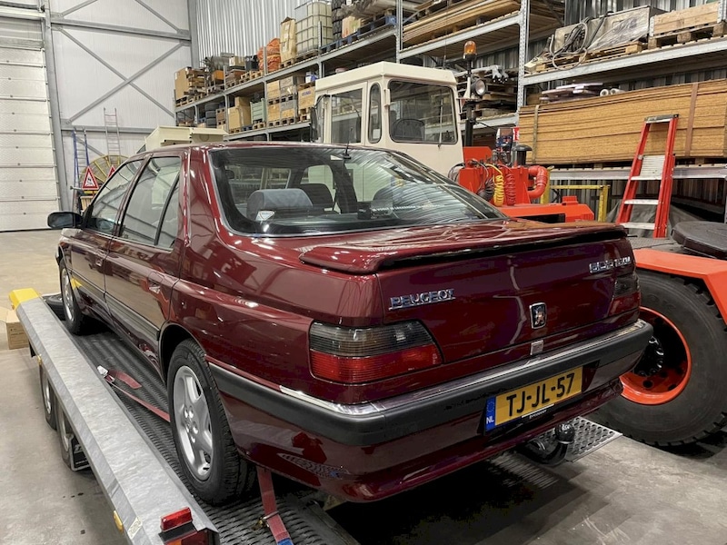 Peugeot 605 SV 3.0-24V V6 (1998)