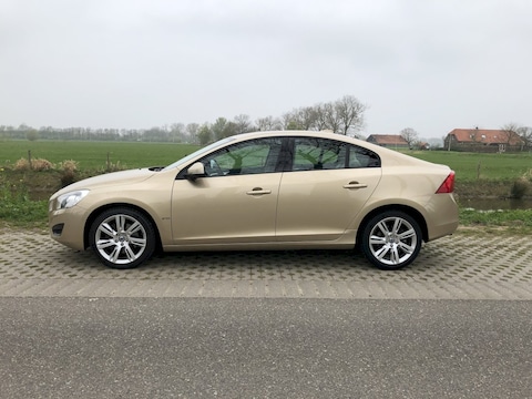 Volvo S60 T4 Momentum