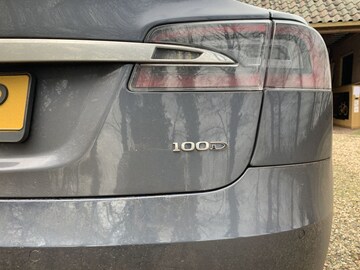 Tesla Model S 100D (2018)