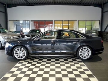 Audi A8 4.2 TDI quattro Pro Line + (2015)