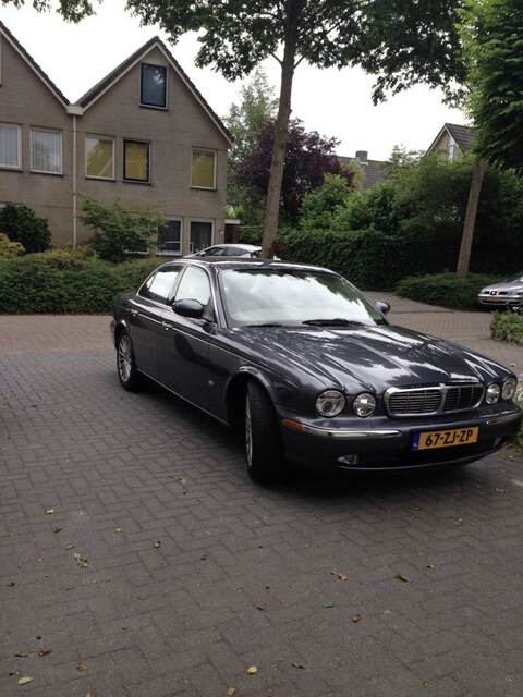 Jaguar XJ6 2.7D