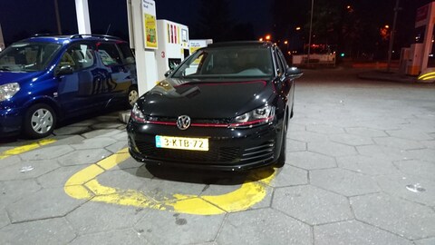Volkswagen Golf 2.0 TSI GTI Performance