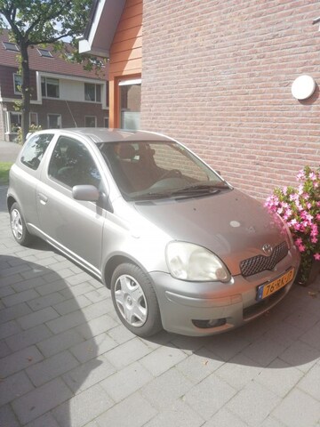 Toyota Yaris 1.3 16v VVT-i Linea Sol (2005)