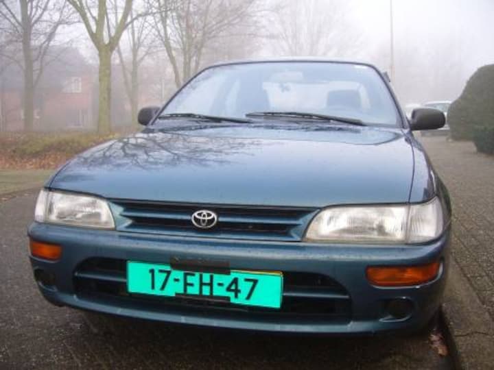 Toyota Corolla 1.6 GXi (1995)