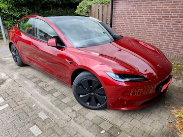 Tesla Model 3 Long Range AWD (2024)